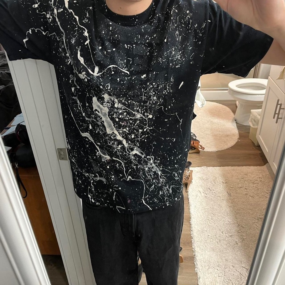 Gimmicks Men's Black and White Shirt